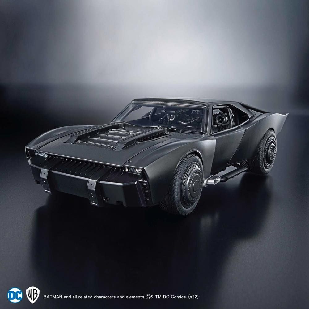 1/35 SCALE MODEL KIT BATMOBILE (THE BATMAN 2022)