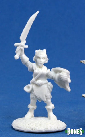 Bones Plastic: Elliwyn Heatherlark, Gnome Bard