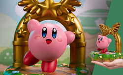 Kirby and the Goal Door Statue